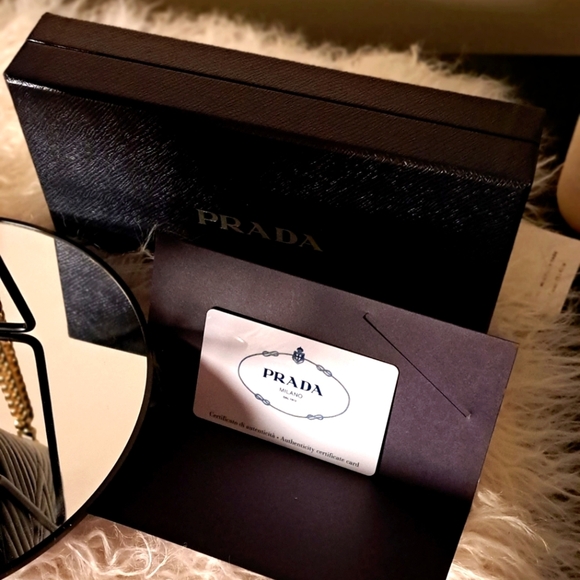 🔥🔥Prada Nappa Impunture Zip-Around Wallet - Picture 12 of 15